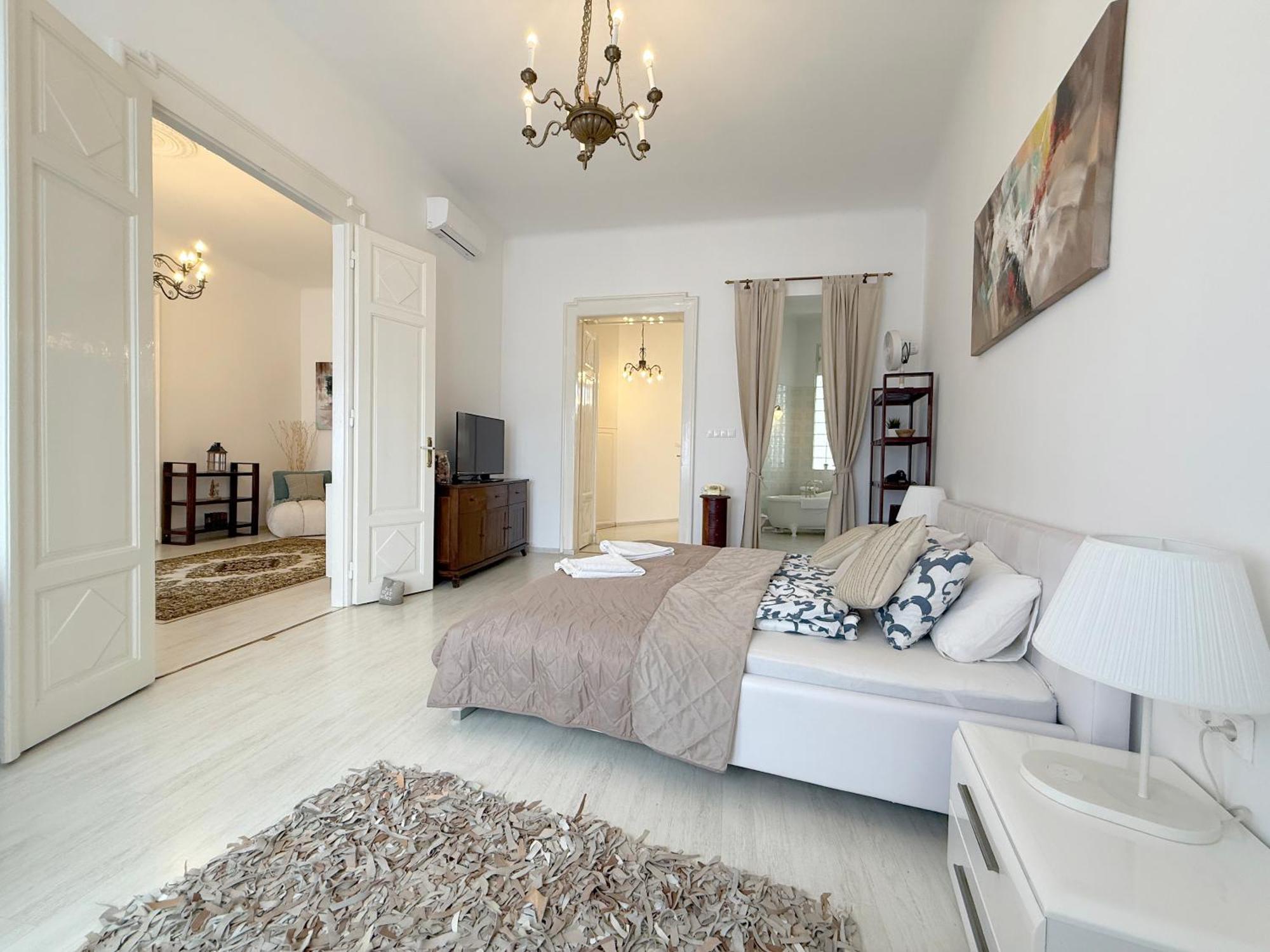 Elegant 125M2 Apartment In Center Of Budapest Exterior foto